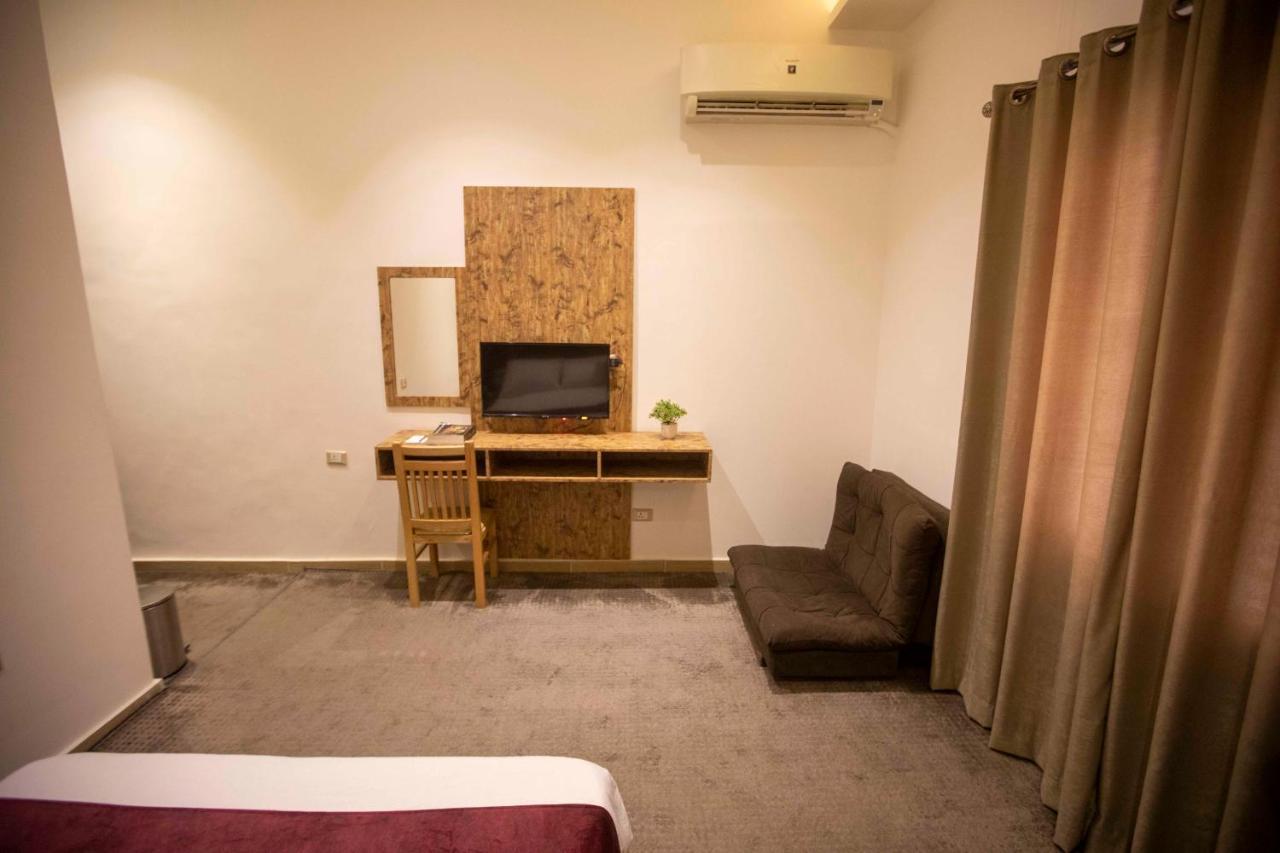 G N G Valencia Hotel Kahire Dış mekan fotoğraf