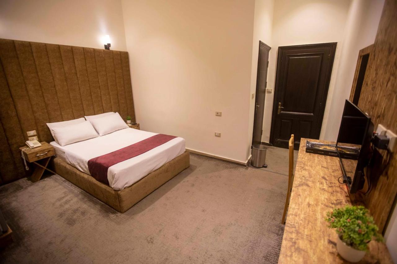 G N G Valencia Hotel Kahire Dış mekan fotoğraf